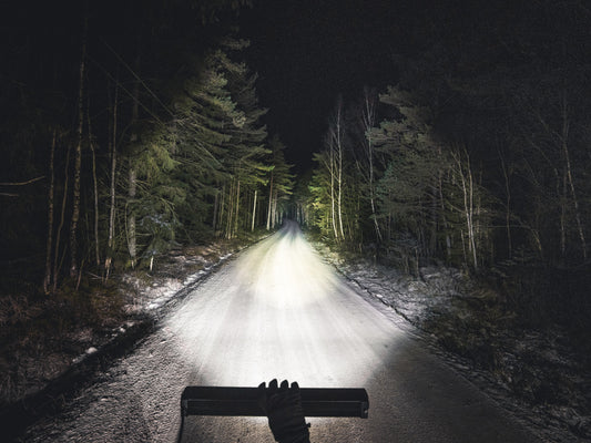 Asplight P8D LED-ramp – Kraftfull och kompakt med 550 meters räckvidd - Bilupplysningen