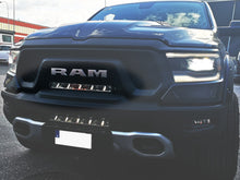 Modellanpassat kit för 20tum LED-ramp Övre Grill - Dodge RAM 2019- Bilupplysningen