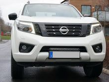 Modellanpassat fäste för LED-ramp - Nissan Navara 2016- Bilupplysningen