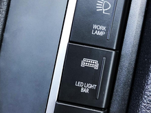 Viklight Ramer LED Ramp 31tum – Grillkit VW Amarok V6 2017+ - Bilupplysningen